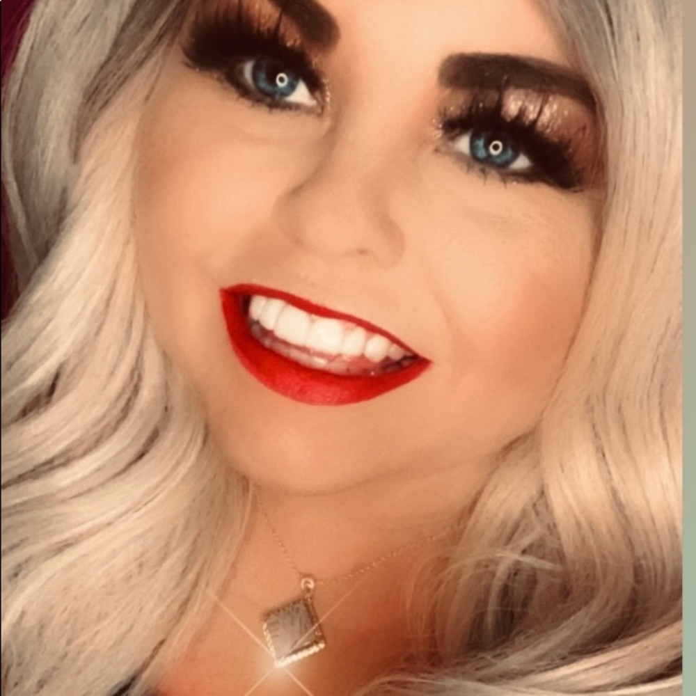 Meet your Posher, Betty Jane